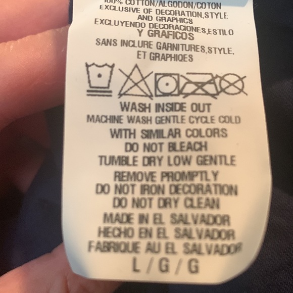 Seattle Kraken V-Neck T-Shirt - Picture 5 of 5